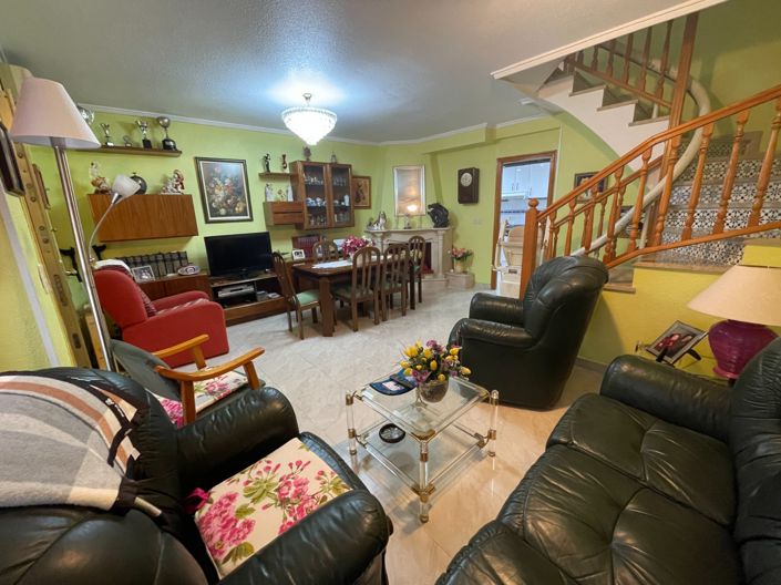 Image No.10-5 Bed Property for sale