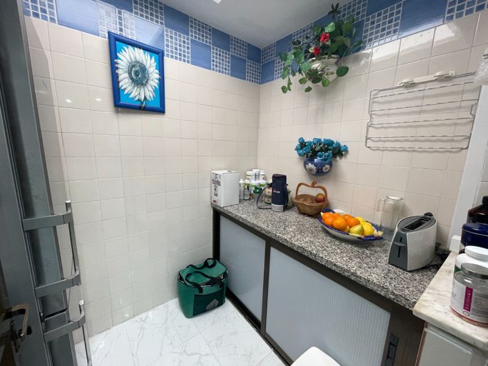 Image No.13-5 Bed Property for sale