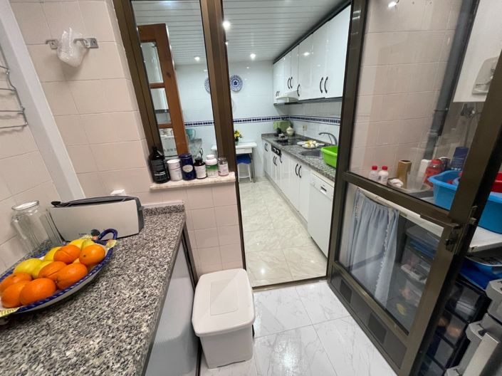 Image No.14-5 Bed Property for sale