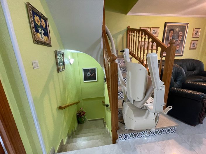 Image No.15-5 Bed Property for sale