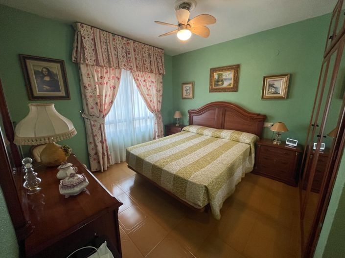 Image No.33-5 Bed Property for sale