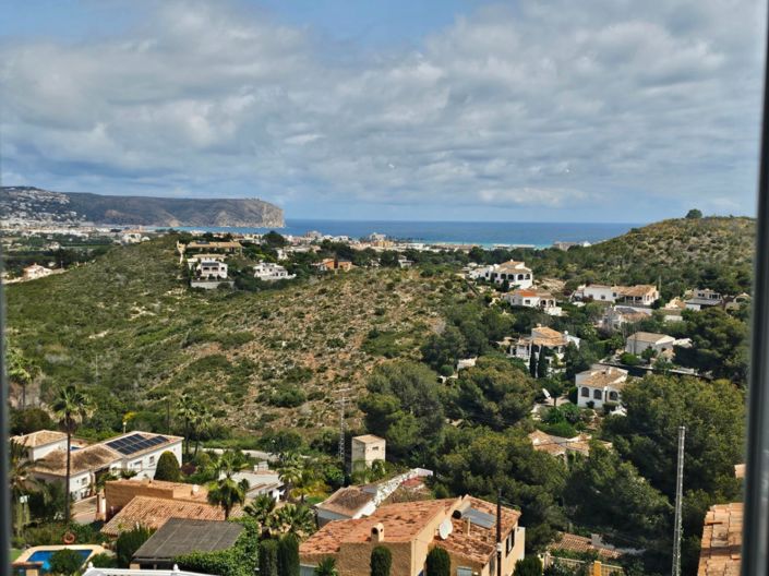 Image No.1-3 Bed Villa for sale