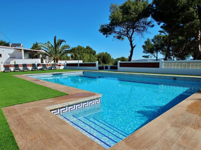 Image No.1-5 Bed Villa for sale