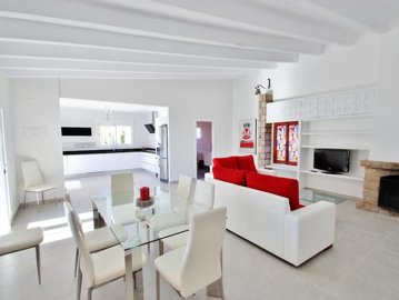 property233148140