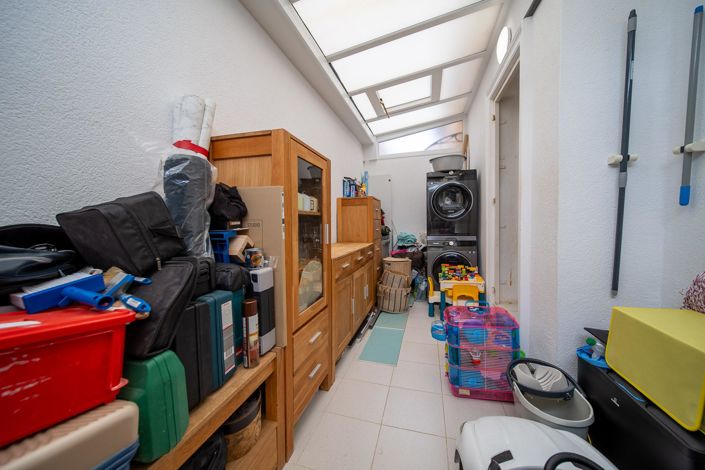 Image No.32-3 Bed Property for sale