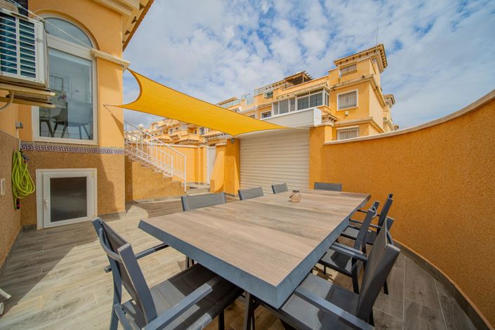 Image No.34-3 Bed Property for sale