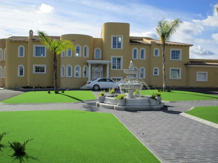 Image No.1-8 Bed Villa for sale