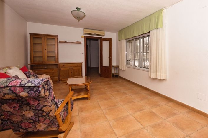 Image No.17-4 Bed Villa for sale