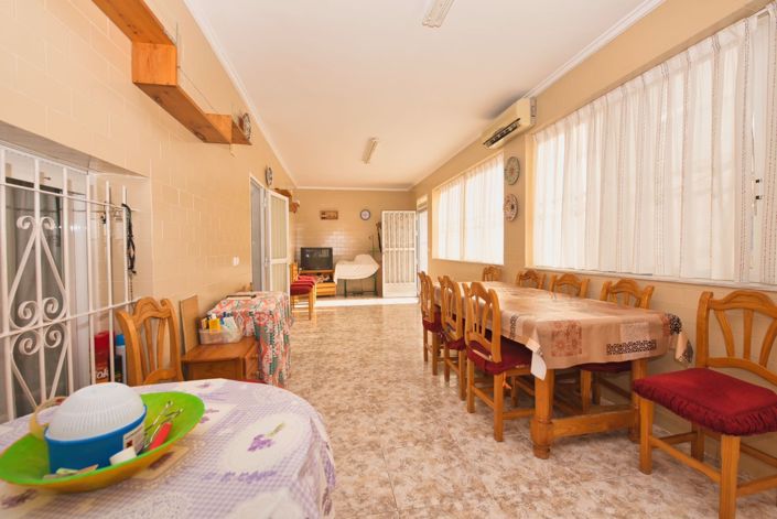 Image No.19-4 Bed Villa for sale