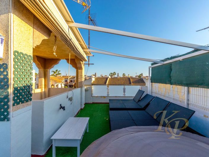 Image No.16-3 Bed Property for sale