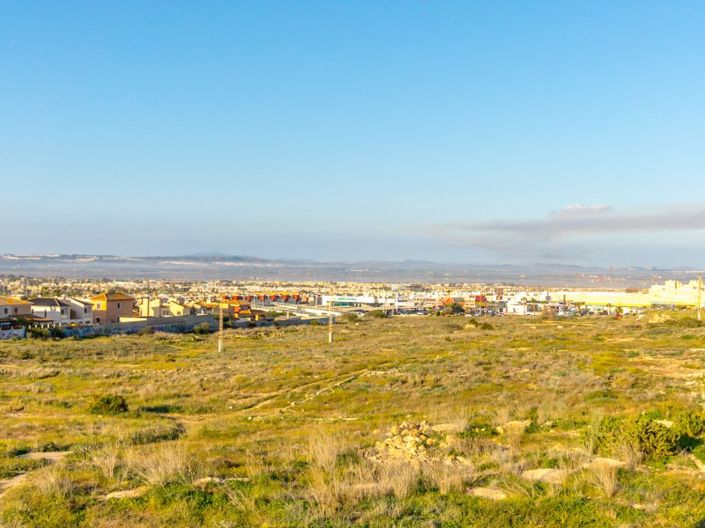 Image No.21-3 Bed Property for sale