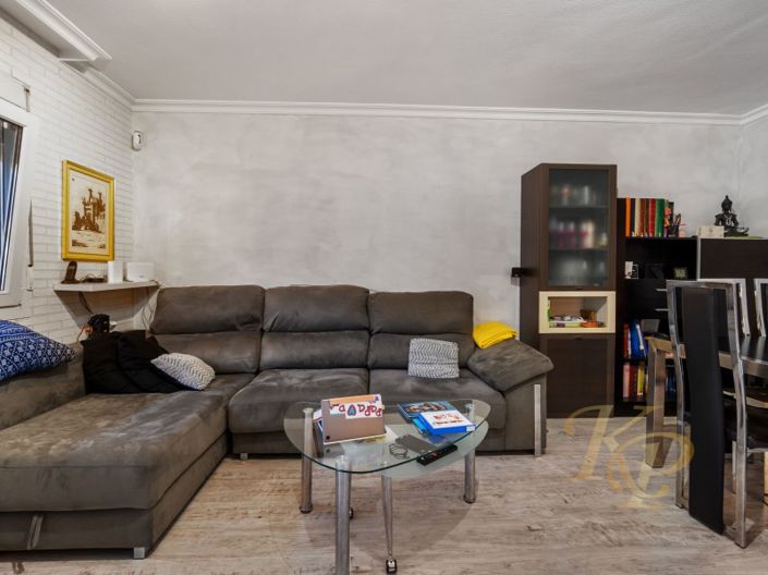 Image No.3-3 Bed Property for sale