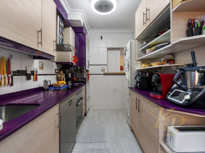 Image No.6-3 Bed Property for sale