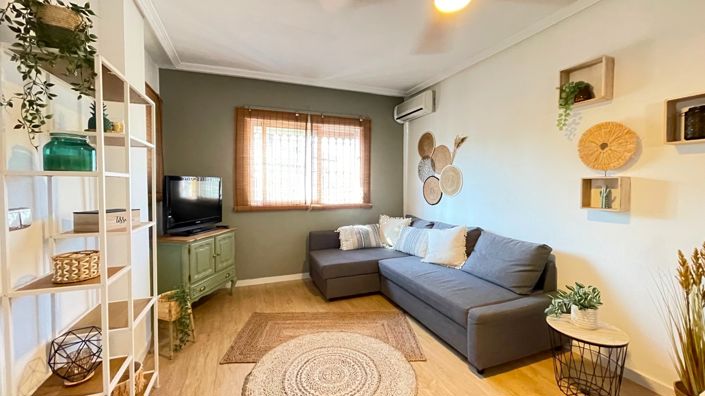 Image No.12-3 Bed Property for sale