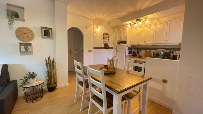 Image No.13-3 Bed Property for sale