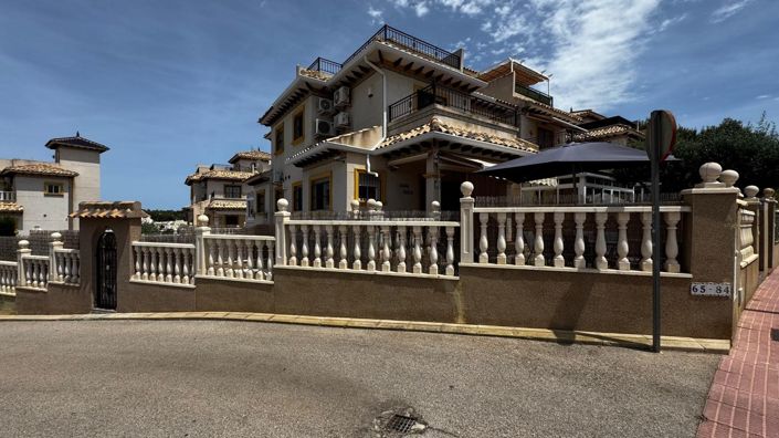 Image No.21-3 Bed Property for sale