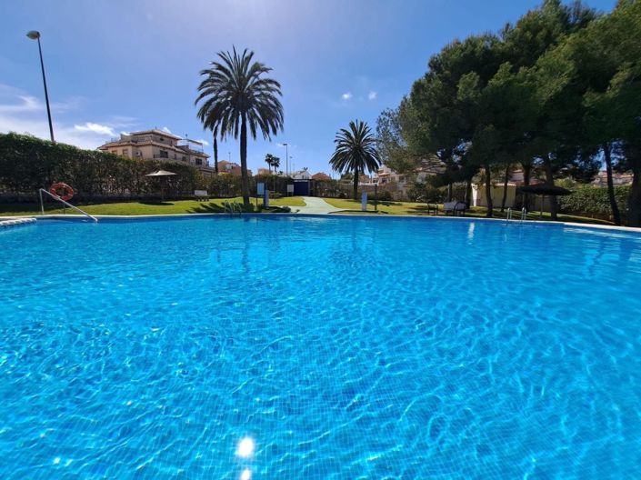 Image No.22-3 Bed Property for sale