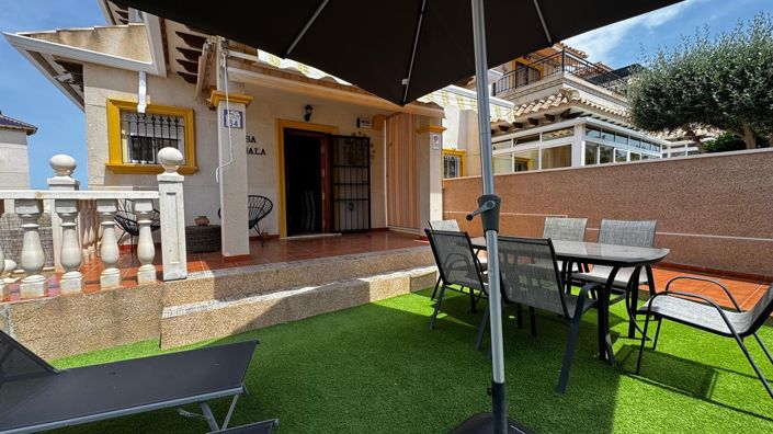 Image No.9-3 Bed Property for sale