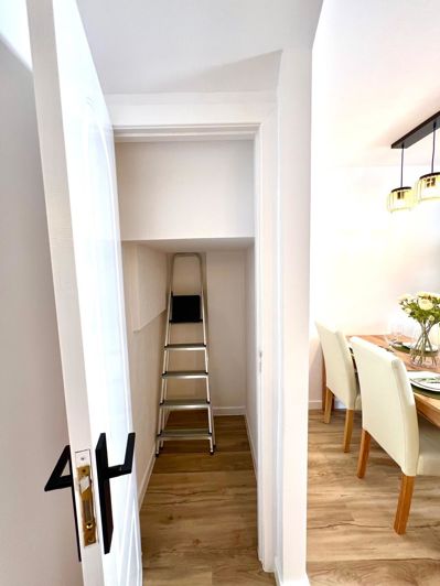 Image No.14-3 Bed Property for sale