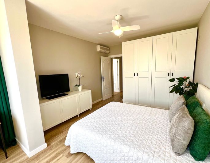 Image No.33-3 Bed Property for sale