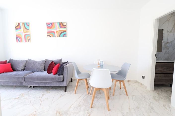 Image No.16-3 Bed Property for sale