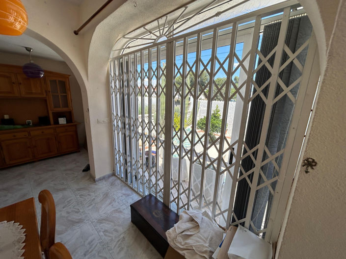 Image No.18-2 Bed Property for sale