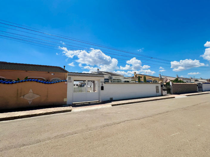 Image No.2-2 Bed Property for sale