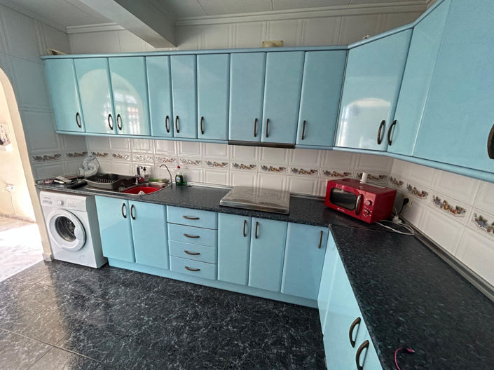 Image No.33-2 Bed Property for sale