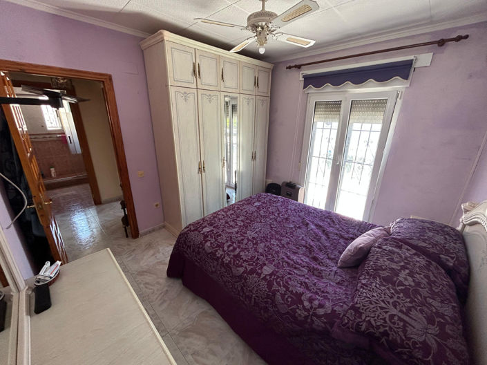 Image No.41-2 Bed Property for sale