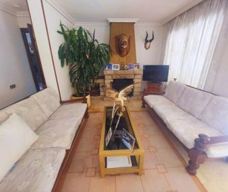 full145947864699093