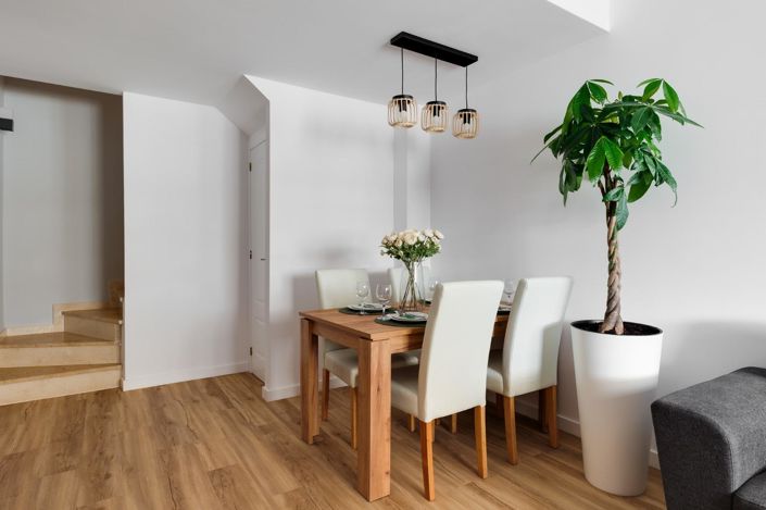 Image No.3-3 Bed Property for sale