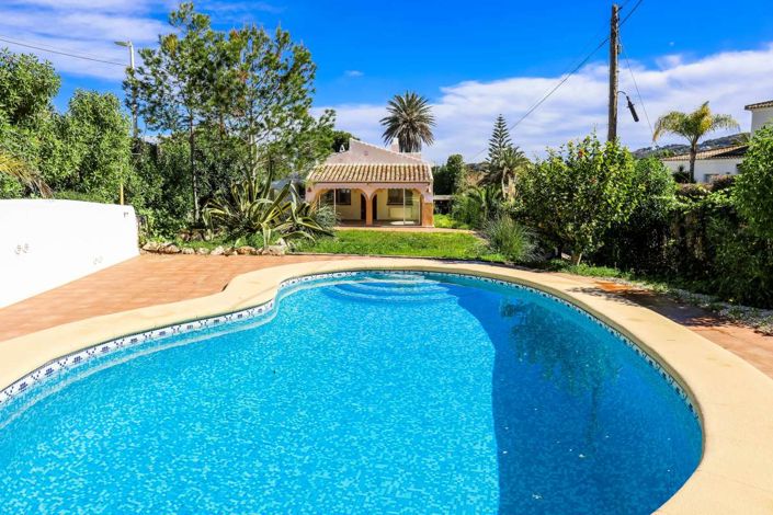 Image No.1-2 Bed Villa for sale