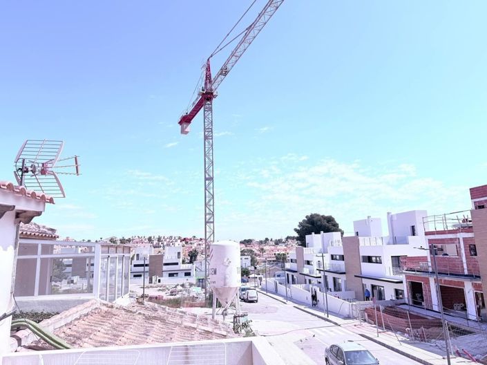 Image No.25-3 Bed Property for sale