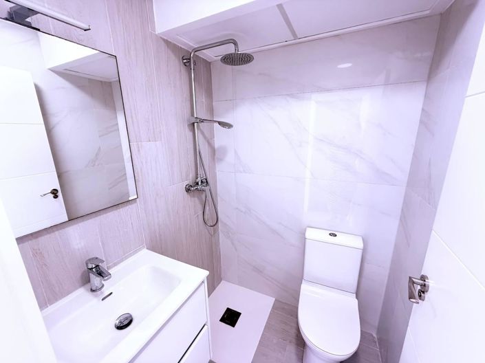 Image No.26-3 Bed Property for sale