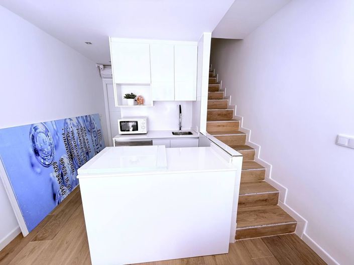 Image No.6-3 Bed Property for sale