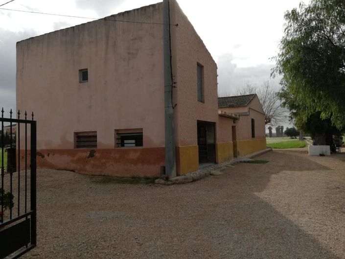 Image No.1-4 Bed Villa for sale