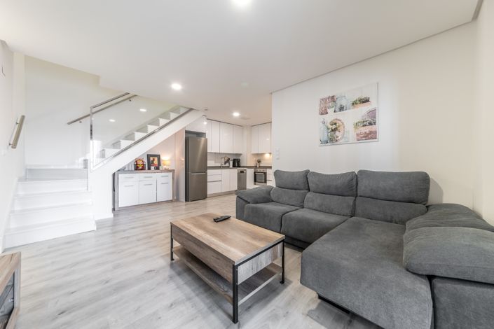 Image No.20-3 Bed Apartment for sale