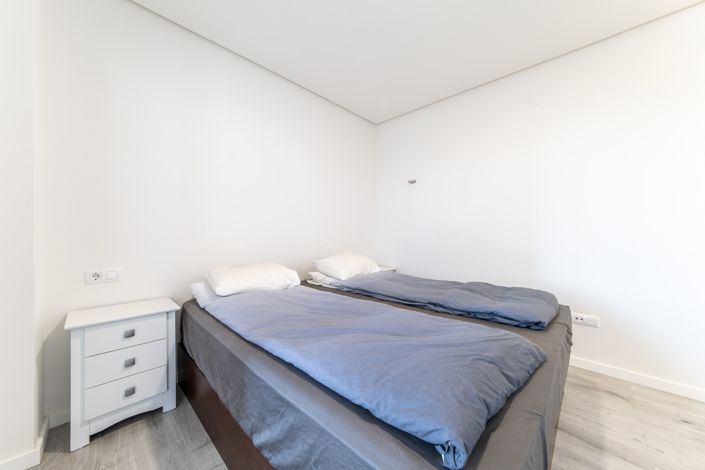 Image No.35-3 Bed Apartment for sale