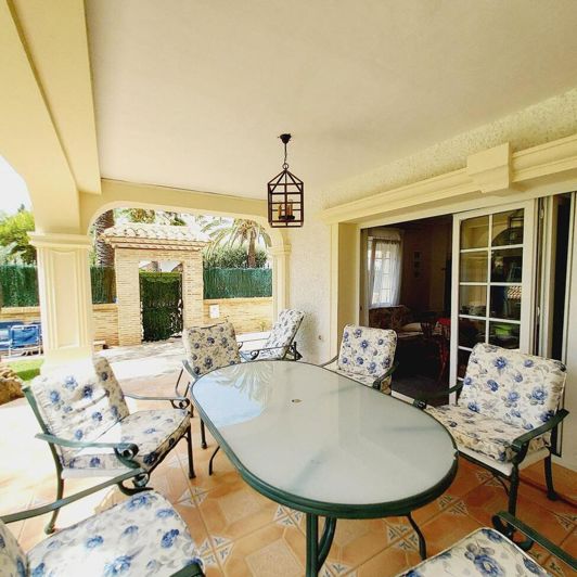 Image No.8-7 Bed Villa for sale