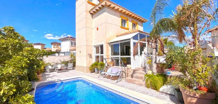 Image No.42-4 Bed Villa for sale