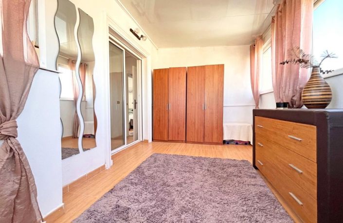 Image No.8-4 Bed Villa for sale