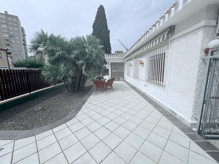 Image No.28-Villa de 4 chambres à vendre à Orihuela Costa