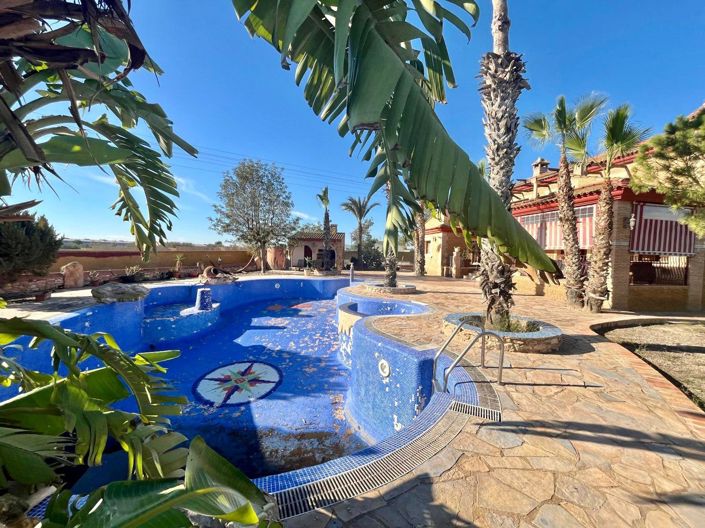 Image No.10-4 Bed Villa for sale