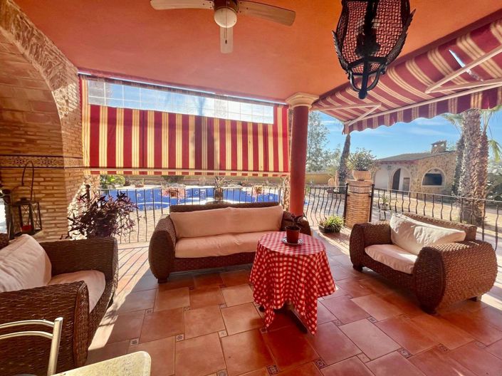 Image No.17-4 Bed Villa for sale