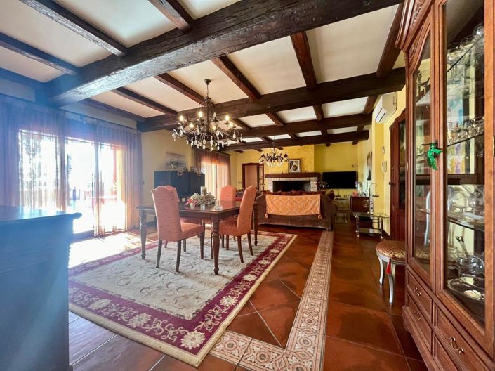 Image No.23-4 Bed Villa for sale