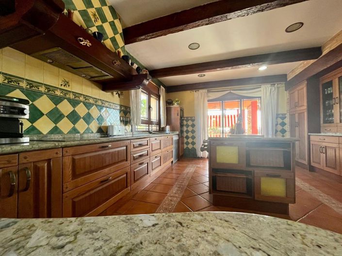 Image No.28-4 Bed Villa for sale