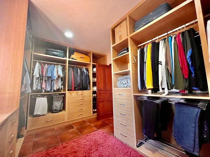 Image No.34-4 Bed Villa for sale