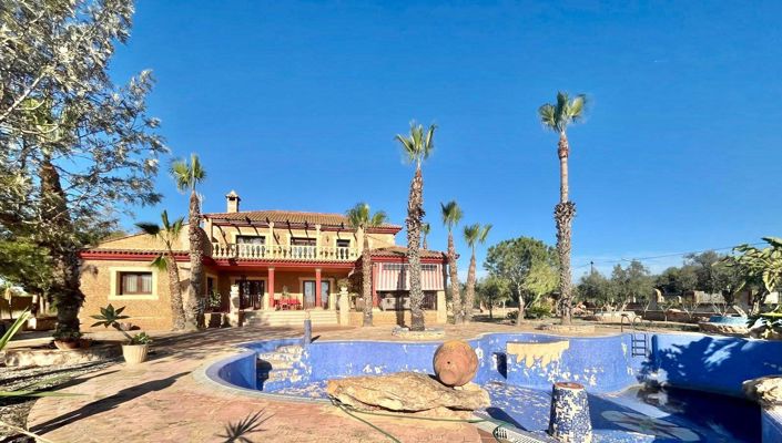 Image No.5-4 Bed Villa for sale