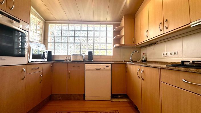 Image No.47-3 Bed Villa for sale