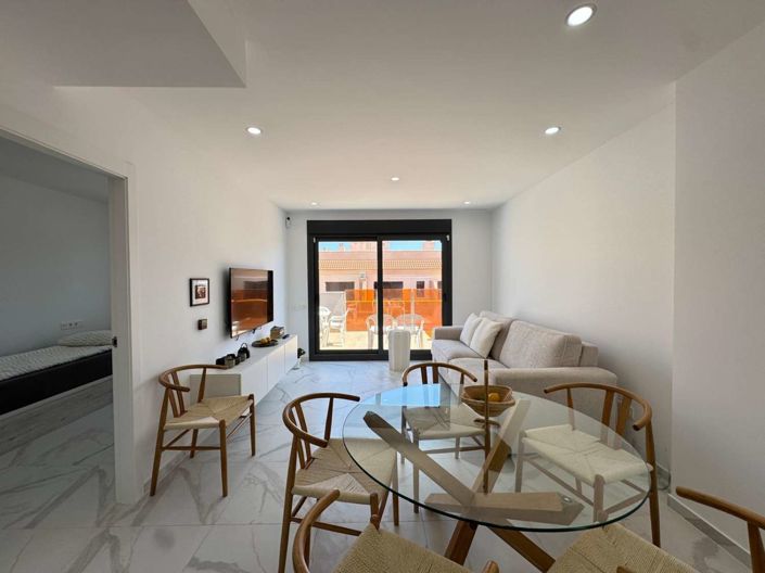 Image No.33-2 Bed Apartment for sale